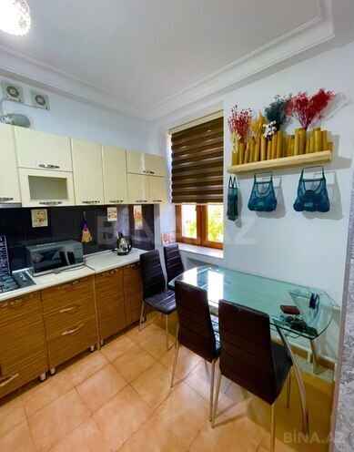 3-комн. вторичка - м. Элмляр Академиясы - 84 м² (15)