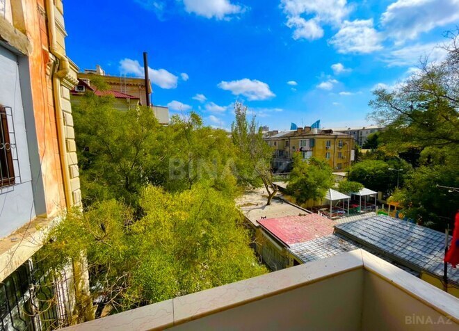 3-комн. вторичка - м. Элмляр Академиясы - 84 м² (21)