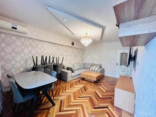 2-комн. вторичка - м. Ахмедлы - 74 м² (2)