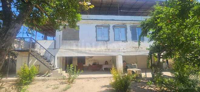 4 otaqlı həyət evi/bağ evi - Türkan q. - 196 m² (1)
