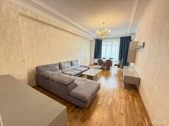 3-комн. новостройка - м. Иншаатчылар - 120 м² (1)