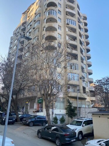 3-комн. новостройка - м. 28 мая - 154 м² (1)