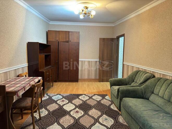 1 otaqlı köhnə tikili - İnşaatçılar m. - 40 m² (12)