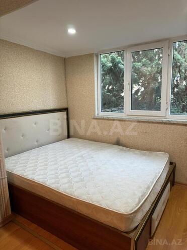 1 otaqlı köhnə tikili - İnşaatçılar m. - 40 m² (2)