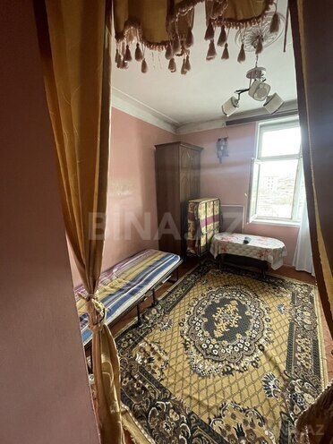 1 otaqlı köhnə tikili - 8-ci mikrorayon q. - 20 m² (1)