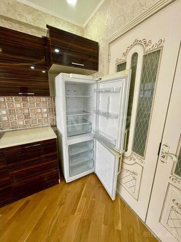 3 otaqlı yeni tikili - 20 Yanvar m. - 75 m² (7)