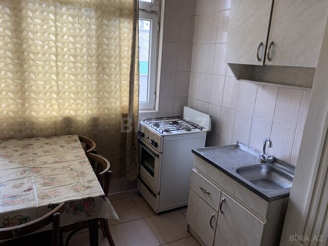 2-комн. вторичка - м. Элмляр Академиясы - 50 м² (2)