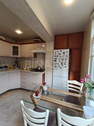 5 otaqlı köhnə tikili - Azadlıq Prospekti m. - 120 m² (19)