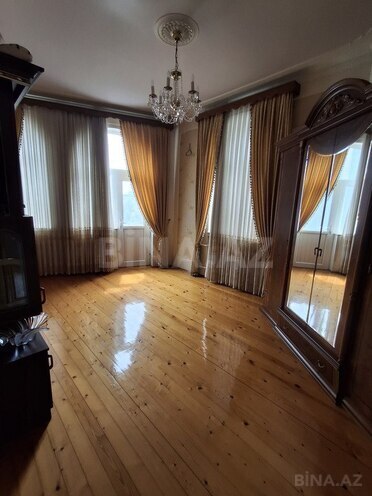 8 otaqlı həyət evi/bağ evi - Biləcəri q. - 390 m² (2)