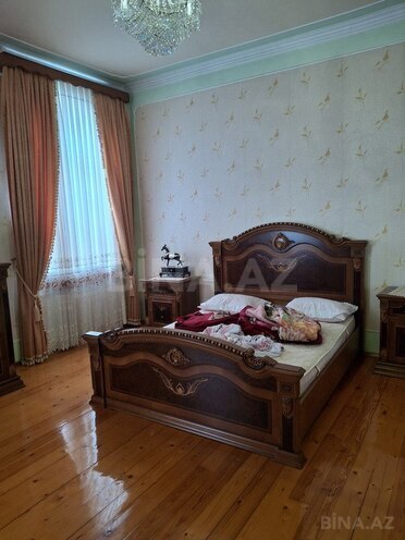 8 otaqlı həyət evi/bağ evi - Biləcəri q. - 390 m² (7)