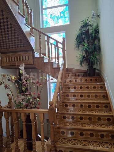 8 otaqlı həyət evi/bağ evi - Biləcəri q. - 390 m² (18)