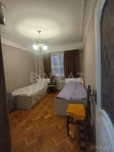 3-комн. вторичка - м. Иншаатчылар - 70 м² (1)