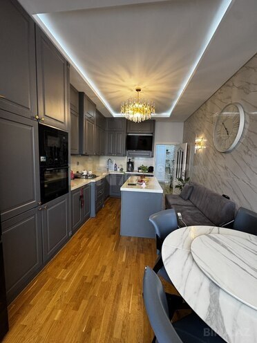 3 otaqlı yeni tikili - Azadlıq Prospekti m. - 137 m² (13)