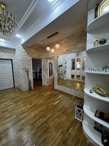 3 otaqlı yeni tikili - Azadlıq Prospekti m. - 137 m² (19)