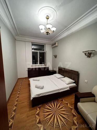9 otaqlı həyət evi/bağ evi - Gənclik m. - 500 m² (15)