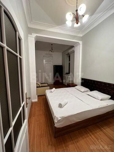 9 otaqlı həyət evi/bağ evi - Gənclik m. - 500 m² (18)