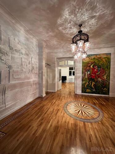 9 otaqlı həyət evi/bağ evi - Gənclik m. - 500 m² (24)