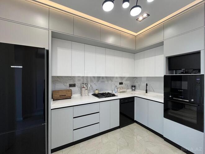 3-комн. новостройка - м. 8 ноября - 145 м² (16)