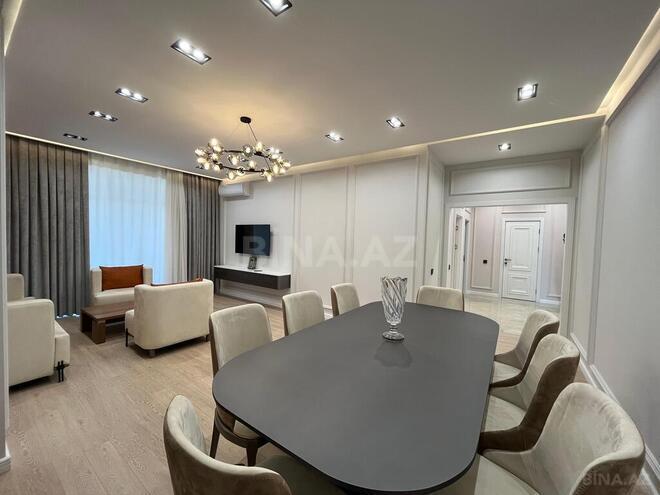 3-комн. новостройка - м. 8 ноября - 145 м² (4)