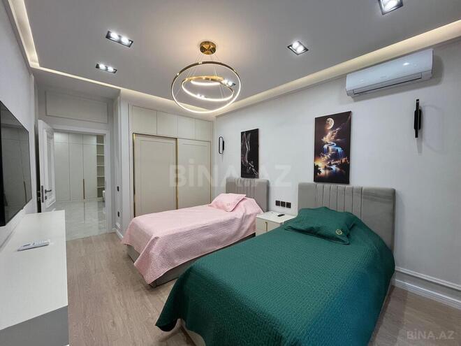 3-комн. новостройка - м. 8 ноября - 145 м² (11)