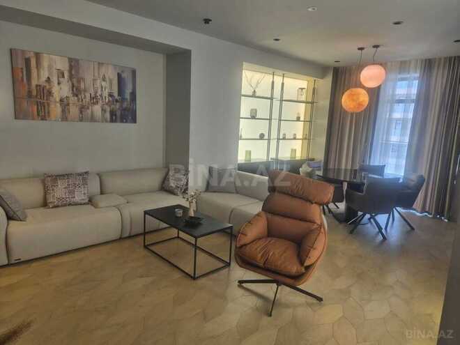 3 otaqlı yeni tikili - 8 Noyabr m. - 150 m² (1)