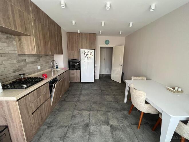 3-комн. новостройка - м. 8 ноября - 136 м² (9)