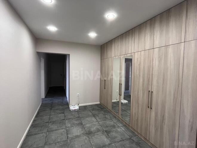 3-комн. новостройка - м. 8 ноября - 136 м² (23)