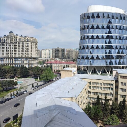 4 otaqlı yeni tikili - Elmlər Akademiyası m. - 200 m² (1)