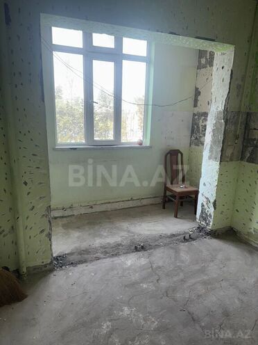 2 otaqlı köhnə tikili - 9-cu mikrorayon q. - 70 m² (1)