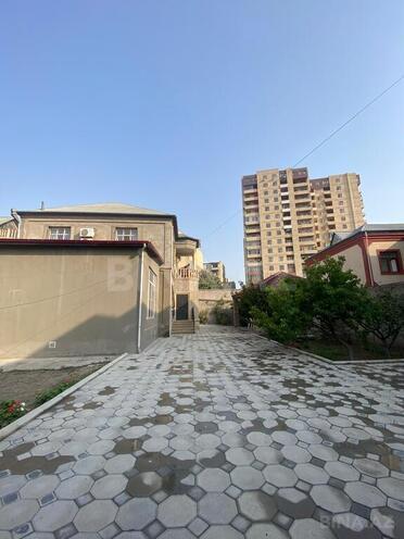 6 otaqlı həyət evi/bağ evi - Ağ şəhər q. - 253 m² (2)