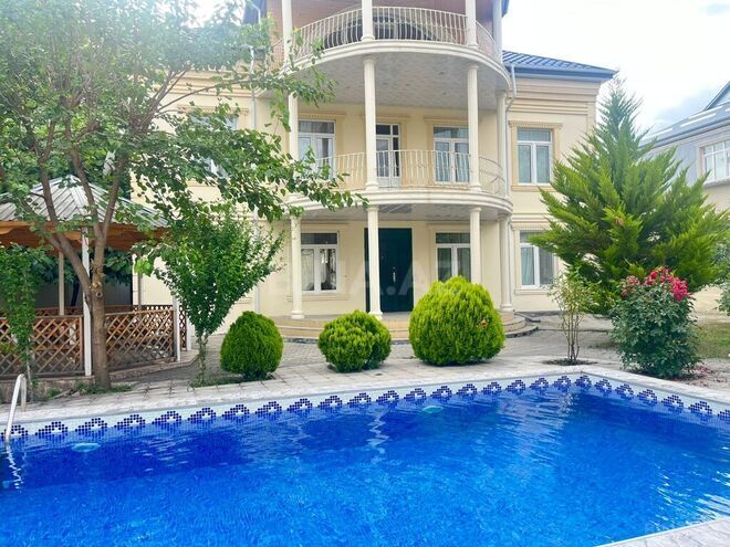 8 otaqlı həyət evi/bağ evi - Qəbələ - 282 m² (5)