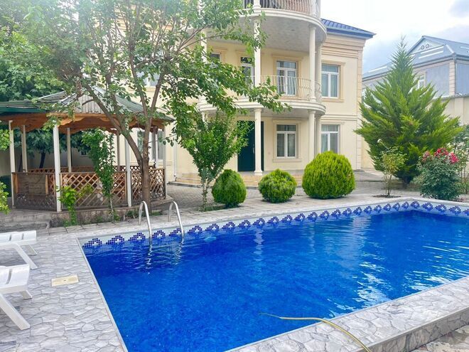 8 otaqlı həyət evi/bağ evi - Qəbələ - 282 m² (1)