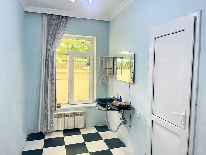 8 otaqlı həyət evi/bağ evi - Qəbələ - 282 m² (11)
