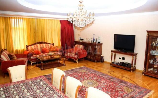 4 otaqlı yeni tikili - 28 May m. - 220 m² (3)