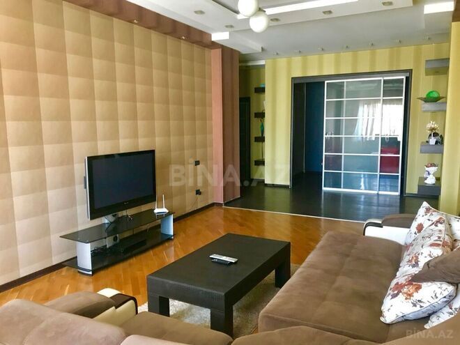3-комн. новостройка - м. 28 мая - 140 м² (3)