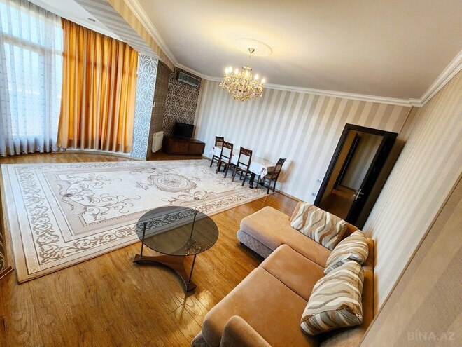 3-комн. новостройка - м. 28 мая - 140 м² (2)