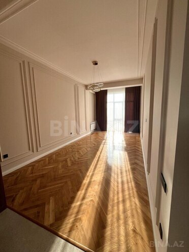 3-комн. новостройка - м. 28 мая - 105 м² (2)