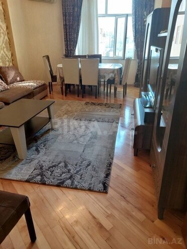 2-комн. новостройка - м. 8 ноября - 95 м² (2)