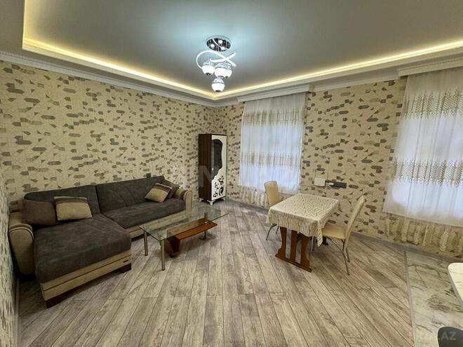 2 otaqlı həyət evi/bağ evi - İnşaatçılar m. - 65 m² (1)