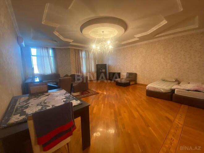 3-комн. новостройка - м. 8 ноября - 171 м² (3)