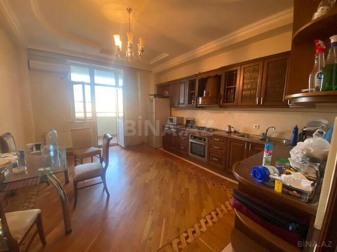 3-комн. новостройка - м. 8 ноября - 171 м² (8)