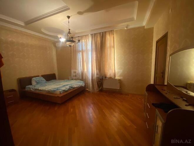 3-комн. новостройка - м. 8 ноября - 171 м² (12)