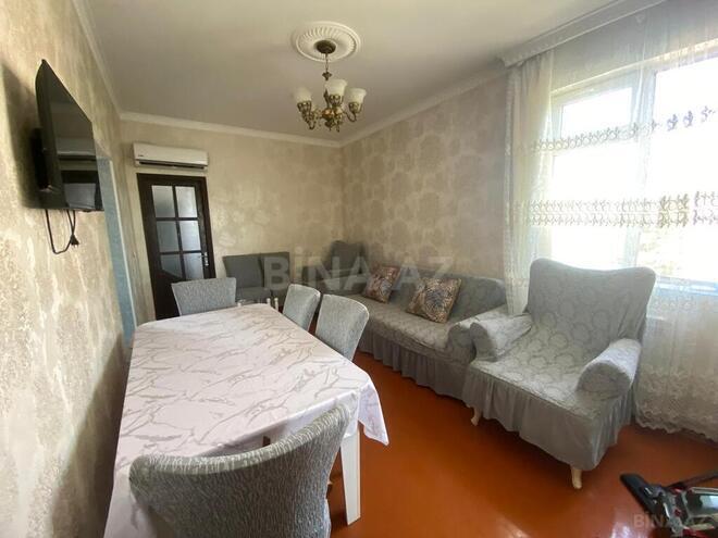 3 otaqlı köhnə tikili - 20 Yanvar m. - 50 m² (1)