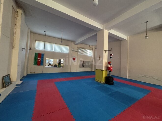 Obyekt - Neftçilər m. - 200 m² (8)