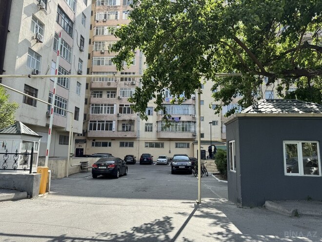 Obyekt - Neftçilər m. - 200 m² (3)