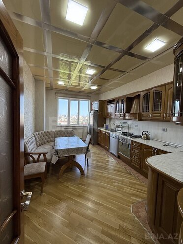 4 otaqlı yeni tikili - 8 Noyabr m. - 175 m² (3)