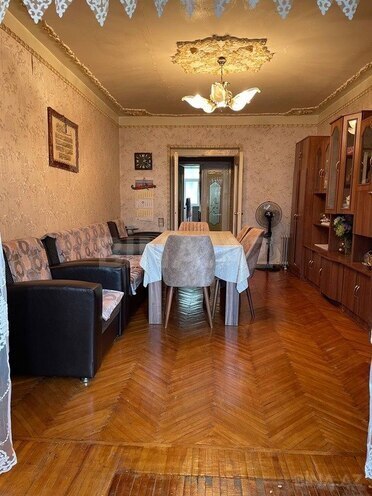 3 otaqlı köhnə tikili - Bakıxanov q. - 74 m² (3)