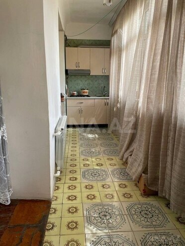 3 otaqlı köhnə tikili - Bakıxanov q. - 74 m² (17)