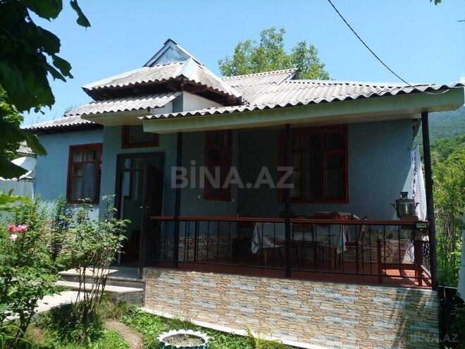 3 otaqlı həyət evi/bağ evi - Qəbələ - 140 m² (1)