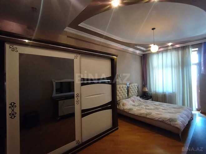 3-комн. новостройка - м. 28 мая - 161 м² (13)
